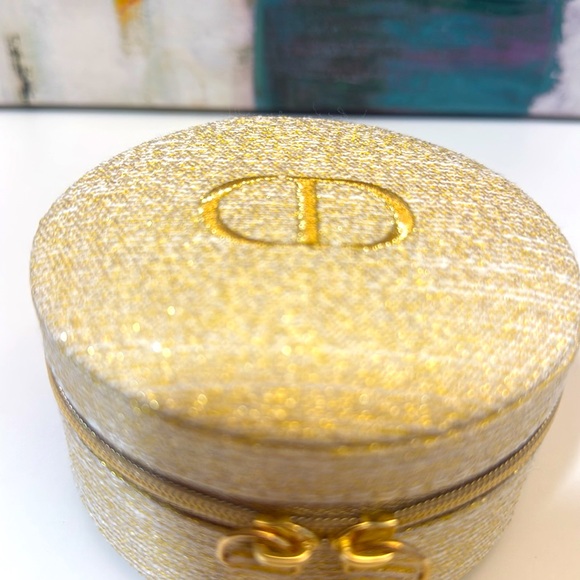 NWOT Dior beauty gold tone jewelry case - Picture 2 of 6